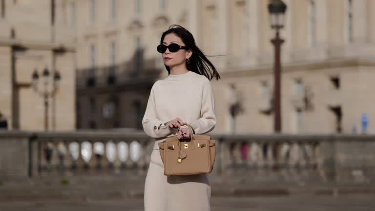 Summer 2025’s Hottest Trend: The HERMÈS Dupe Everyone Is Sporting
